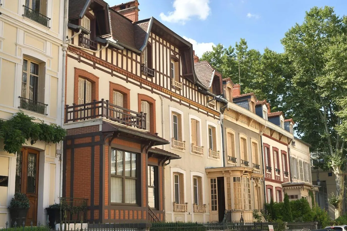 Appartement Lumineux Proche Du Parc Des Sources Vichy 0*,  France