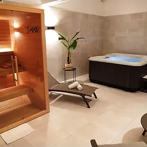 The Originals Boutique, Les Nations, Hotel